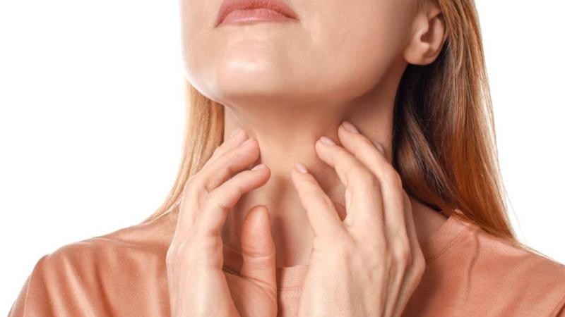 Understanding the Signs and Symptoms of Hypothyroidism and Hyperthyroidism