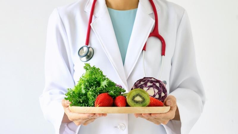 8 Foods to Avoid for Better PCOS Management and Hormonal Balance