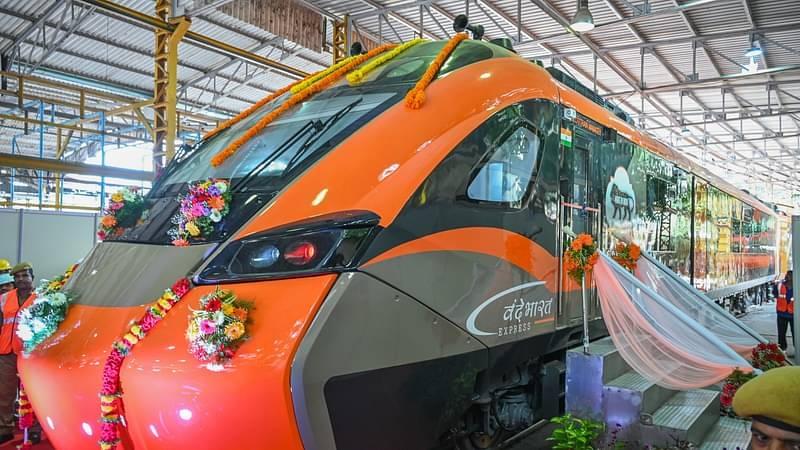 Sleeper Vande Bharat Express Completes First Trial Run from Mumbai to Ahmedabad