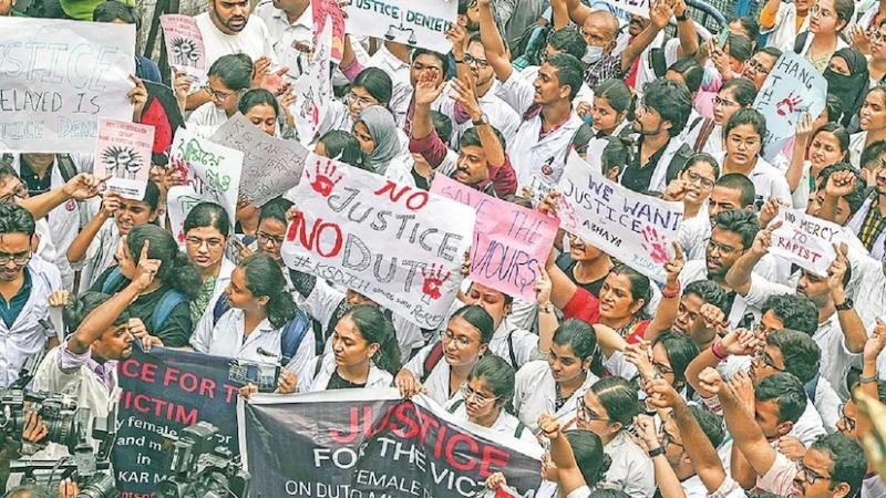 Nationwide Healthcare Strike Doctors Protest Over Kolkata Doctor's Rape-Murder with 24-Hour Walkout