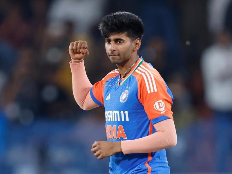 Brett Lee Advocates for Mayank Yadav's Inclusion in India's Squad for Australia