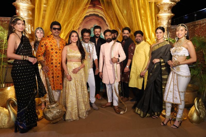 Hyderabad'S Hifi  Birthday Bash Lion Kiron K Party in Indralok Style.