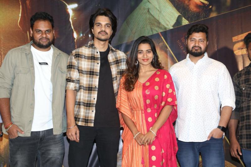 Vasthavvam movie as Love Romantic Thriller - Grand Teaser Launch