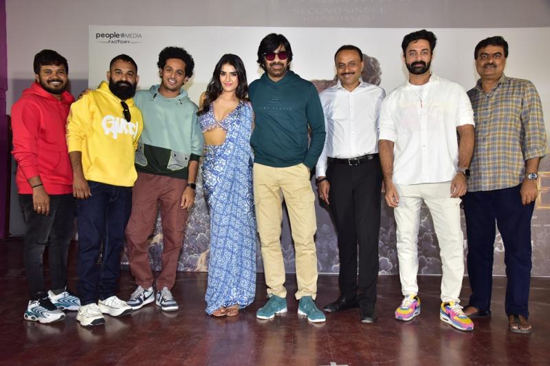 Gallanthe Song From Mass Maharaja Ravi Teja’s Eagle is out now