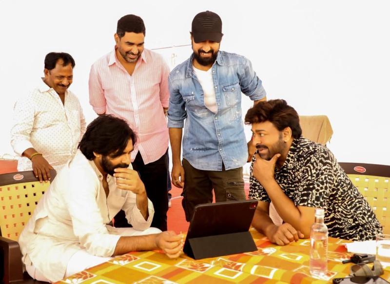 Pic Talk: Chiranjeevi and Pawan Kalyan @ Boss Party