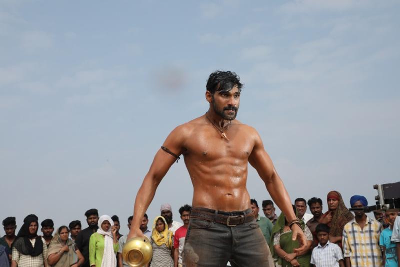 Sreenivas Bellamkonda, VV Vinayak's Chatrapathi Action Dhamakedar Trailer Unleashed