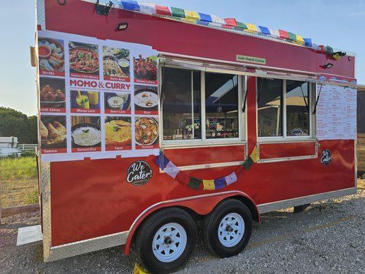 Discover Authentic Indian Cuisine at MOMO & Curry in Forney, TX