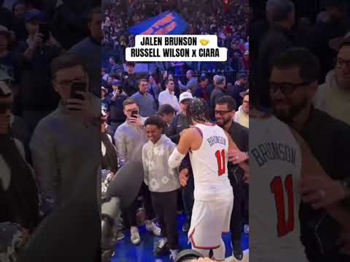 All #NBAXmas love in MSG 🧡