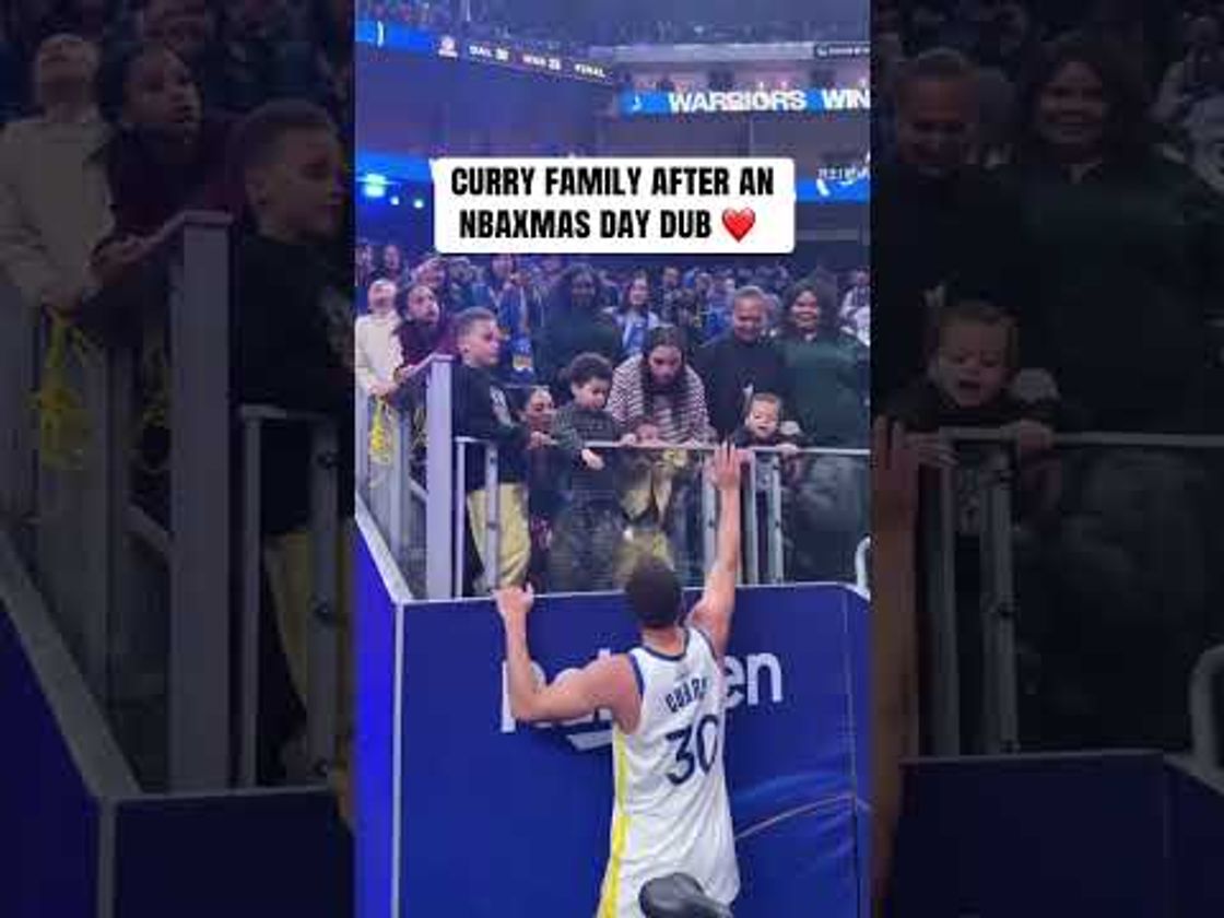 Sweet moment of Steph with family after a Warriors #NBAXmas win 🤩‼️