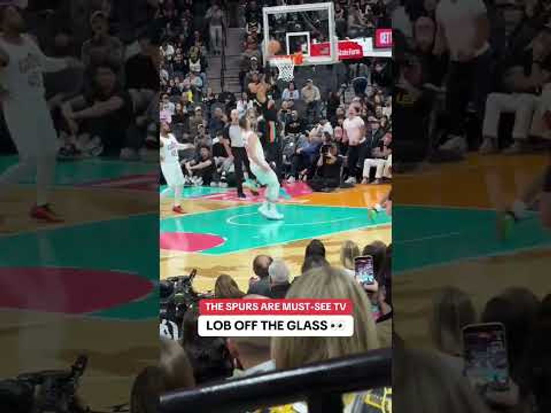 The Spurs are doing it all 🤯