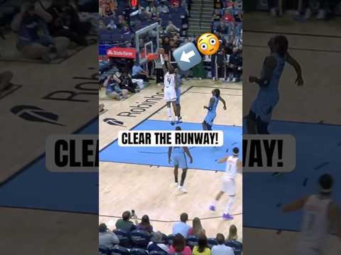 Jalen Green cuts down the lane for the tough dunk!