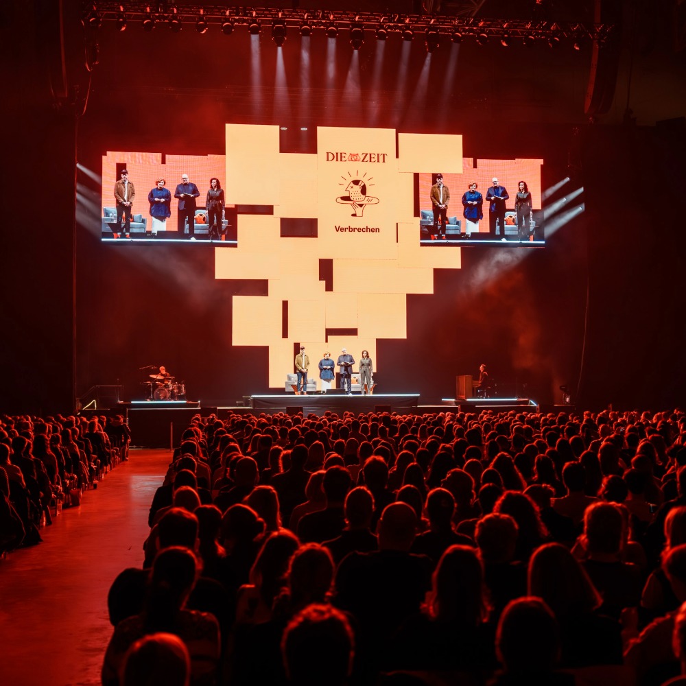 Zeit Verbrechen Live Tour 2025: From Headphones to Arenas — Scaling Intimacy for 25,000 Fans