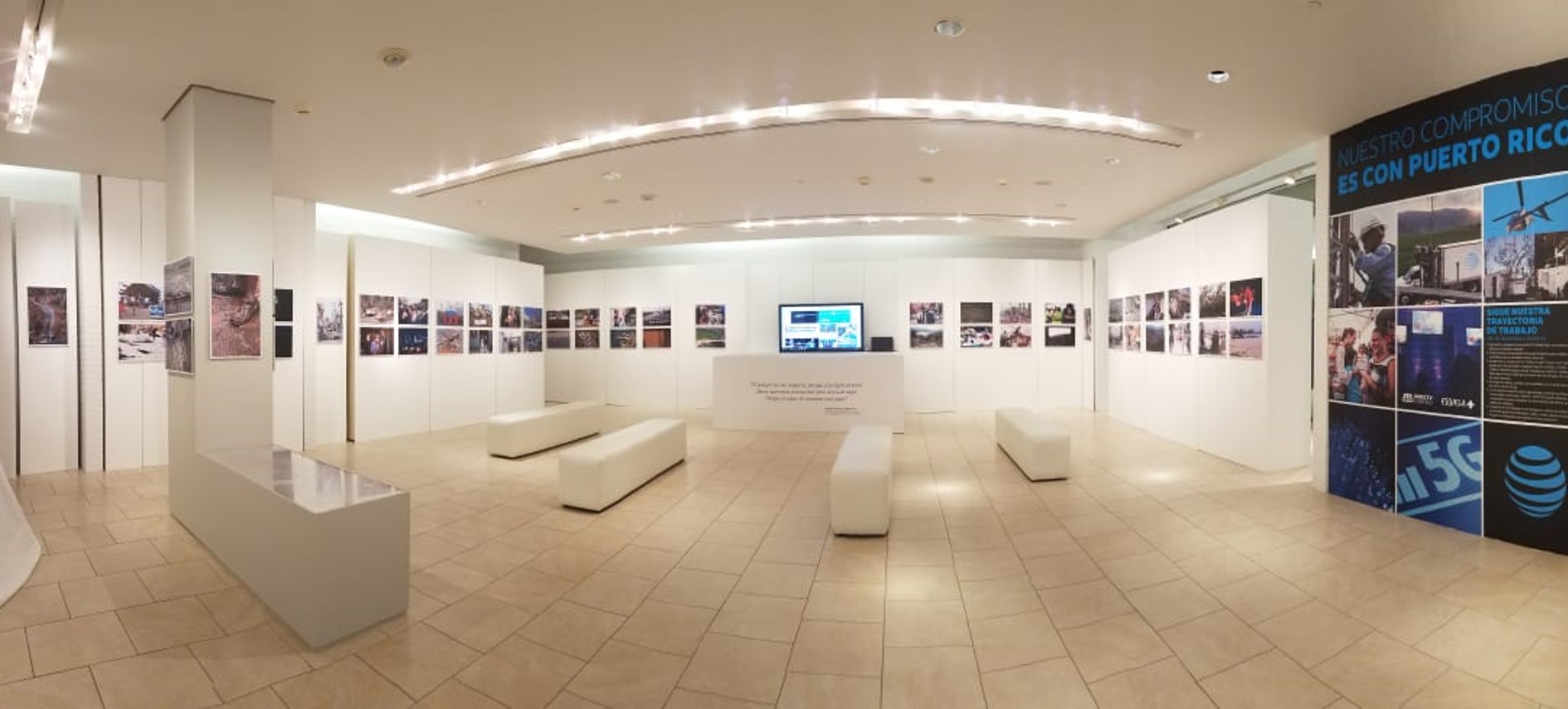 A Un Año de María - The Gallery