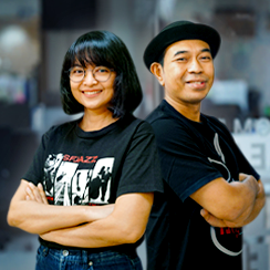 Behind The Headlines (Di Balik Berita)