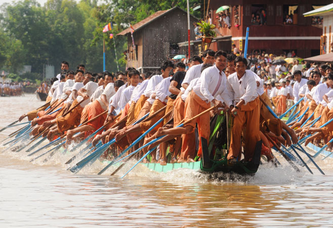 One Leg Rowing Boat Competition