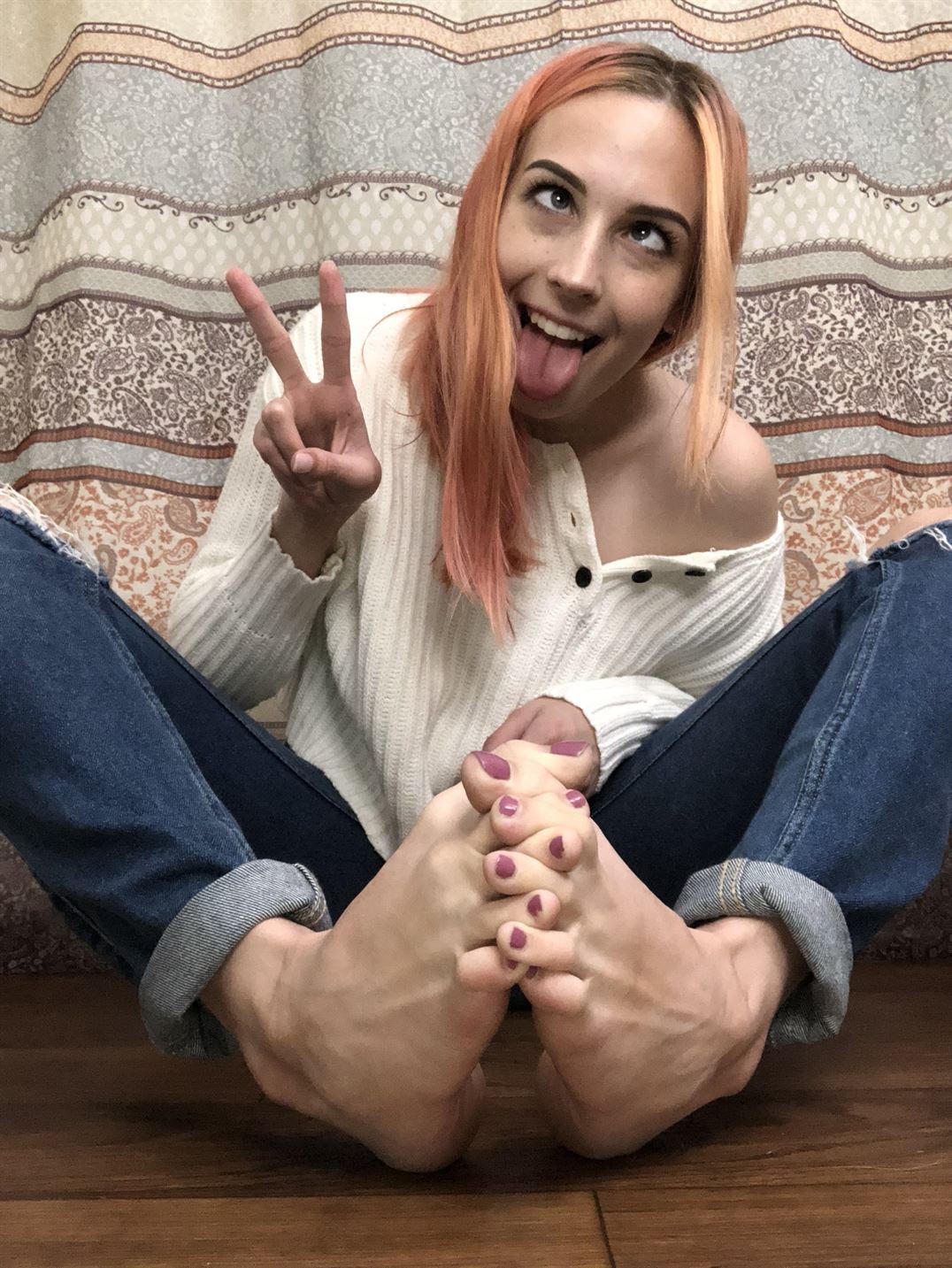 ashleylottsxo | Free Live HD Feet Sessions