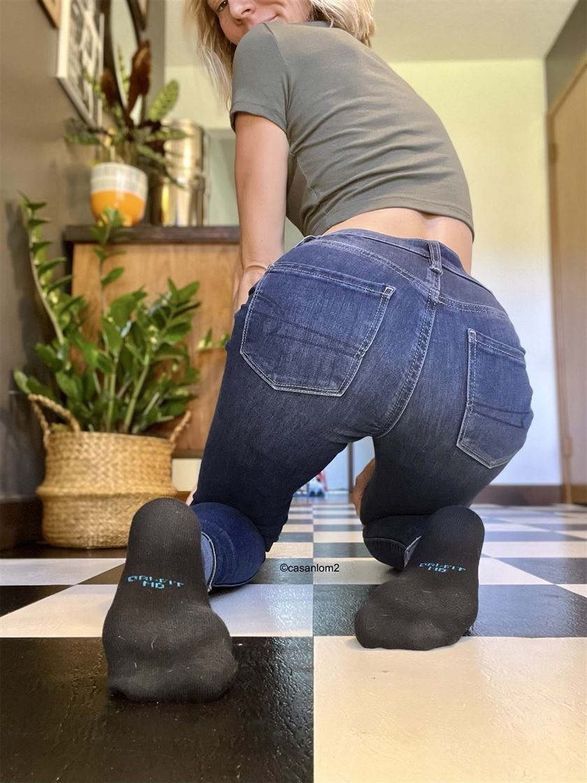 casanlom | Free Live HD Feet Sessions