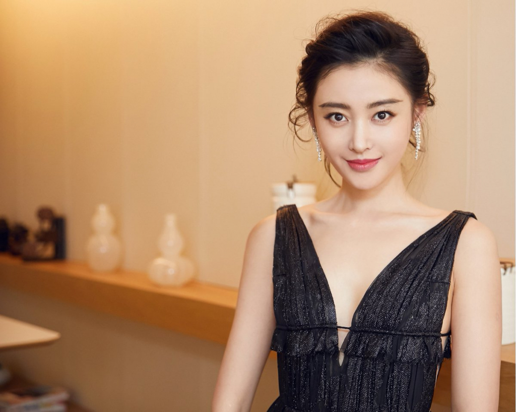 Crystal Zhang | 10 Most Beautiful Chinese Actresses of 2019 | InstantHub