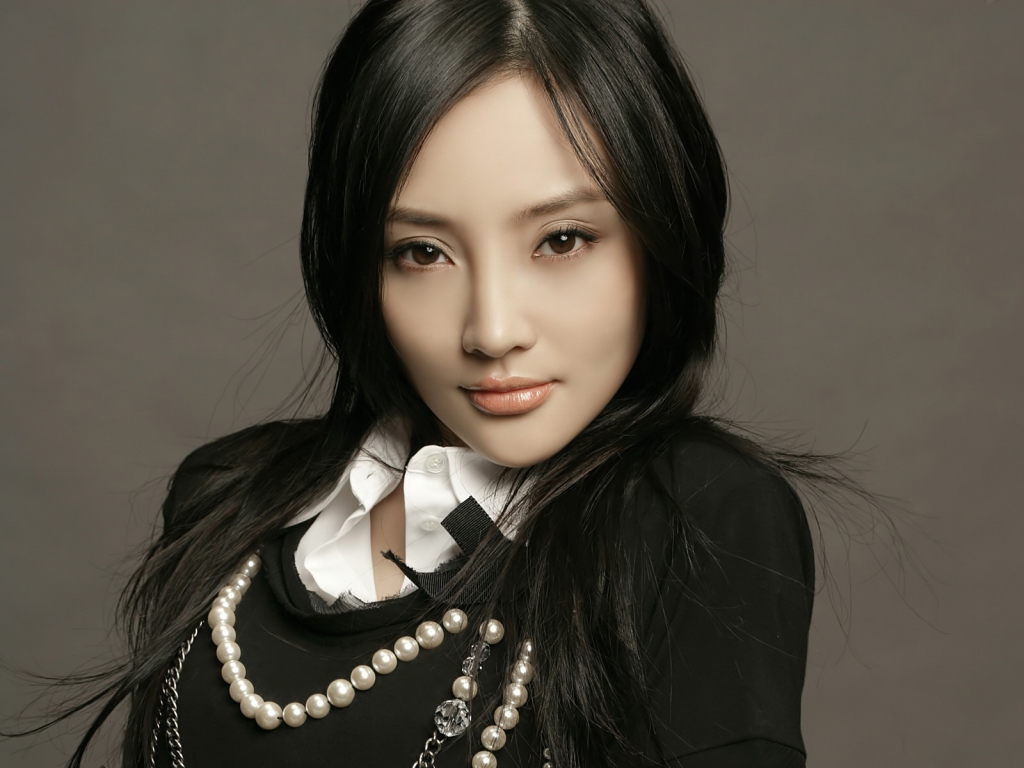 Li Xiaolu | 10 Most Beautiful Chinese Actresses of 2019 | InstantHub Li Xiaolu | 10 Most Beautiful Chinese Actresses of 2019 | InstantHub