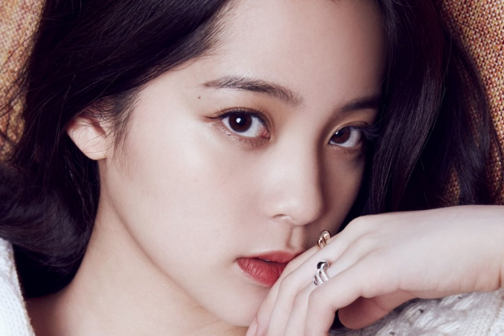 Ouyang Nana | 10 Most Beautiful Chinese Actresses of 2019 | InstantHub