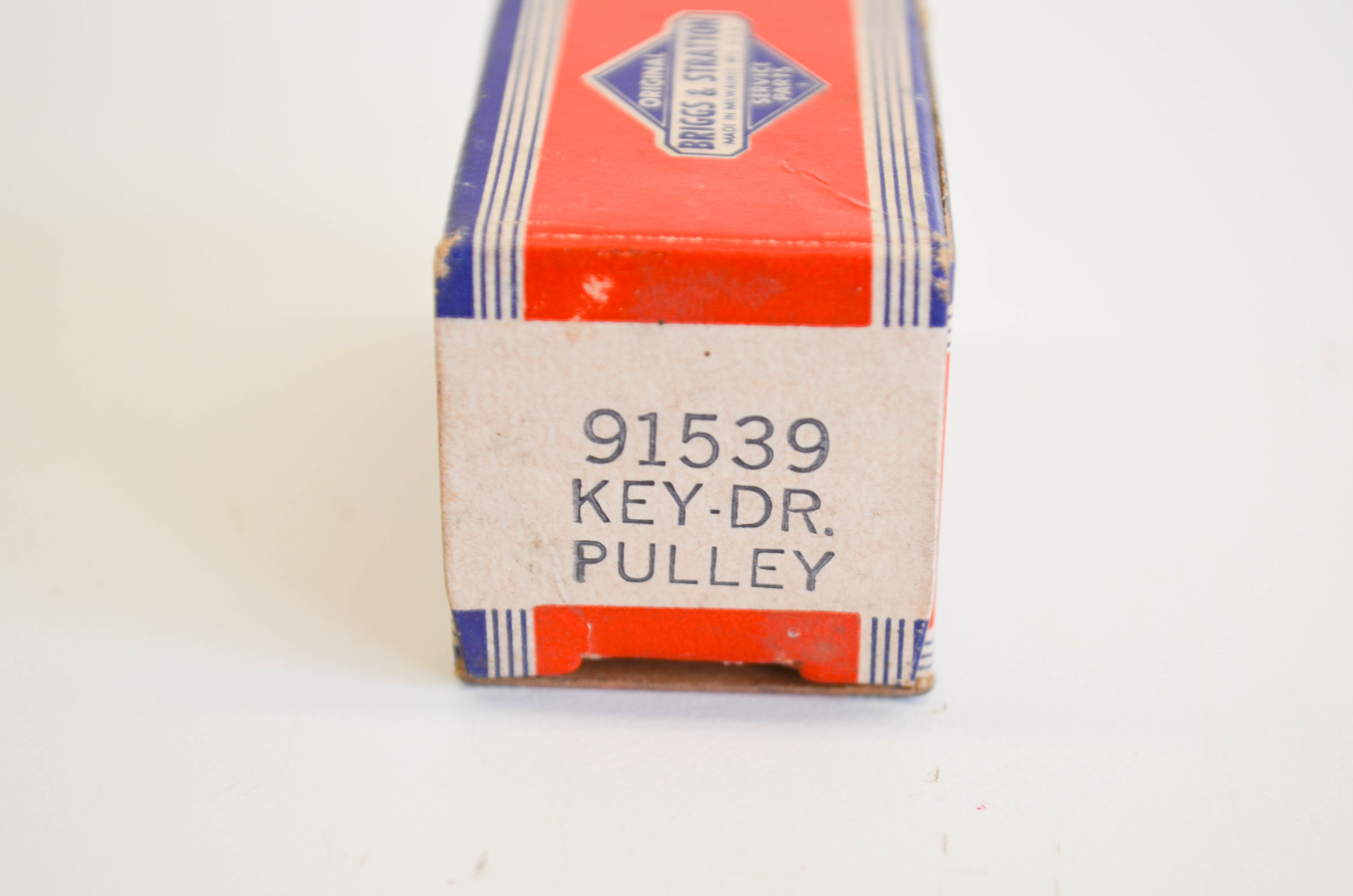 New OEM Briggs & Stratton 91539, BR91539 Drive Pulley Key Qty 2 NOS