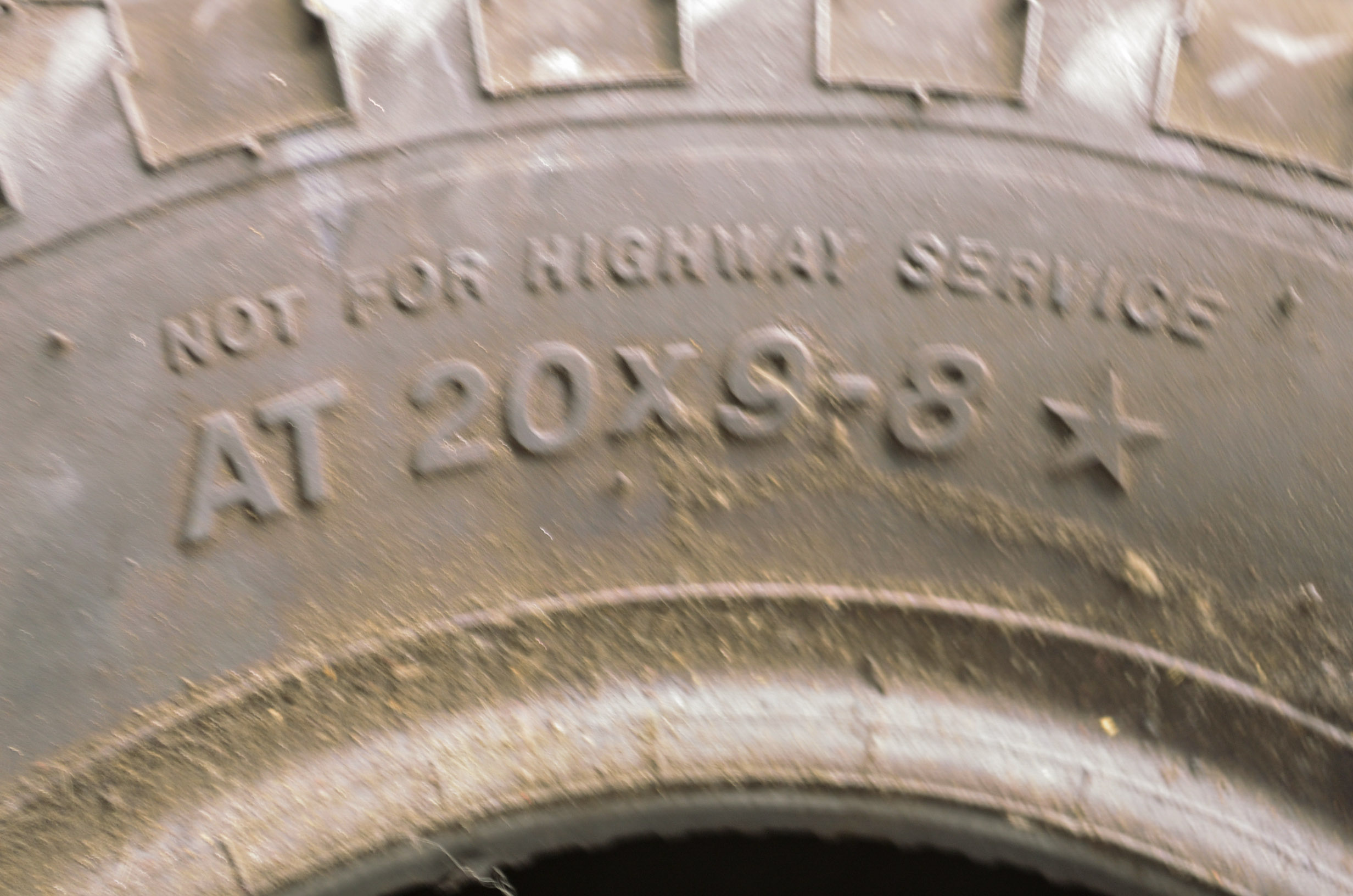 New Bridgestone Mud Hooks 04 Tire 20x98 eBay