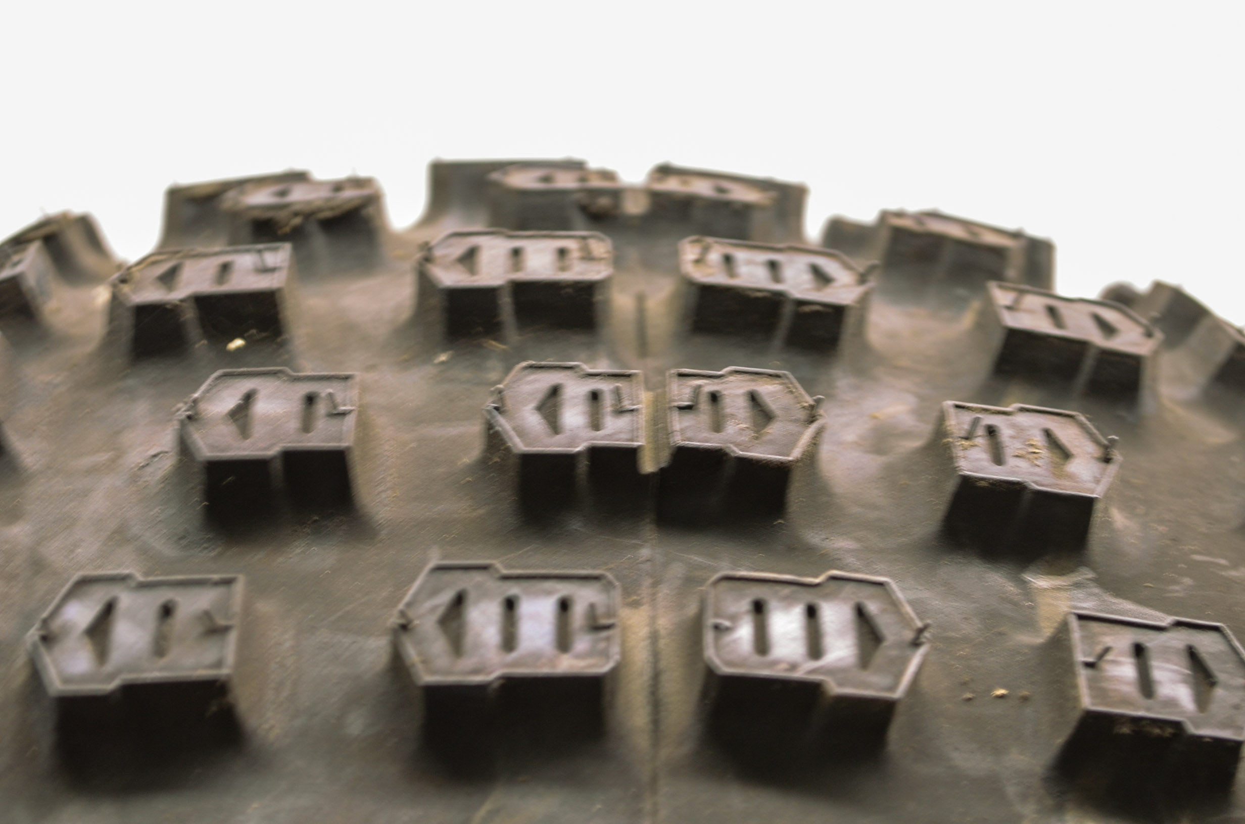 New Bridgestone Mud Hooks 04 Tire 20x98