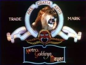 Screenshots from the 1942 MGM cartoon The Bear and the Beavers