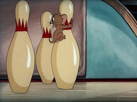 Screenshots from the 1942 MGM cartoon The Bowling Alley Cat
