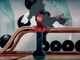 Screenshots from the 1942 MGM cartoon The Bowling Alley Cat