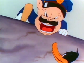 Screenshots from the 1946 Warner Bros. cartoon Daffy Doodles