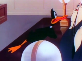 Screenshots from the 1946 Warner Bros. cartoon Daffy Doodles