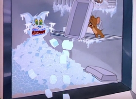 Screenshots from the 1949 MGM cartoon Polka Dot Puss