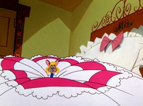 Screenshots from the 1960 Warner Bros. cartoon Goldimouse and the Three Cats