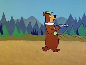 Screenshots from the 1960 Hanna-Barbera cartoon Space Bear