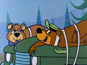 Screenshots from the 1961 Hanna-Barbera cartoon Threadbare Bear