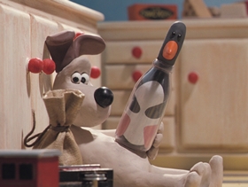 Screenshots from the 1993 Aardman cartoon The Wrong Trousers