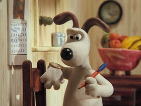 Screenshots from the 1993 Aardman cartoon The Wrong Trousers