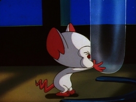 Screenshots from the 1995 Amblin Entertainment cartoon Das Mouse