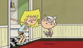 Screenshots from the 2014 Nickelodeon cartoon The Loud House