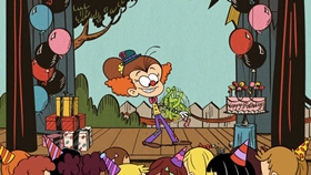 Screenshots from the 2016 Nickelodeon cartoon Funny Business