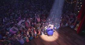 Screenshots from the 2016 Illumination Entertainment cartoon Sing