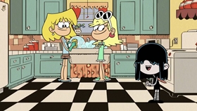 Screenshots from the 2018 Nickelodeon cartoon Fandom Pains