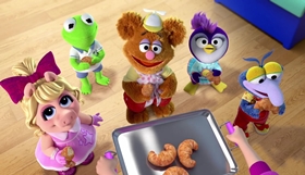 Screenshots from the 2018 Odd Bot Animation cartoon Animal Fly Airplane