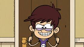 Screenshots from the 2018 Nickelodeon cartoon Really Loud Music