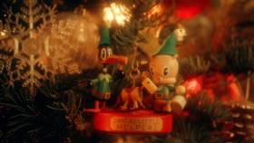 Screenshots from the 2020 Warner Bros. Television cartoon Elf Help