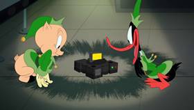 Screenshots from the 2020 Warner Bros. Television cartoon Elf Help