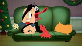 Screenshots from the 2020 Warner Bros. Television cartoon Elf Help