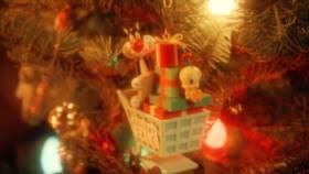 Screenshots from the 2020 Warner Bros. Television cartoon Holiday Purrchase