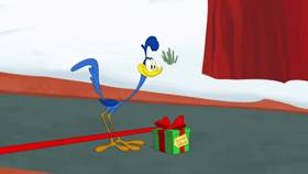 Screenshots from the 2020 Warner Bros. Television cartoon Ho Ho Go!